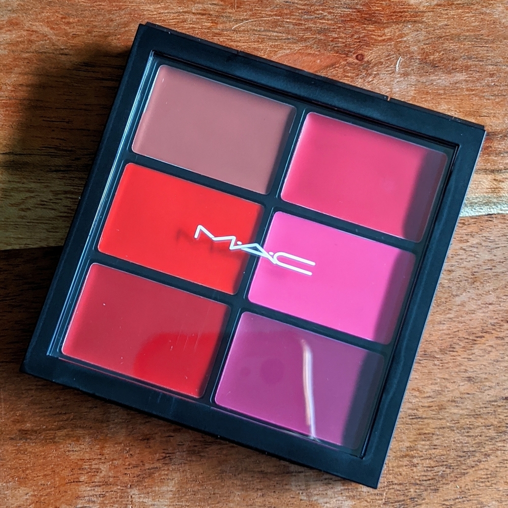 MAC Select Lipstick Palette NWT